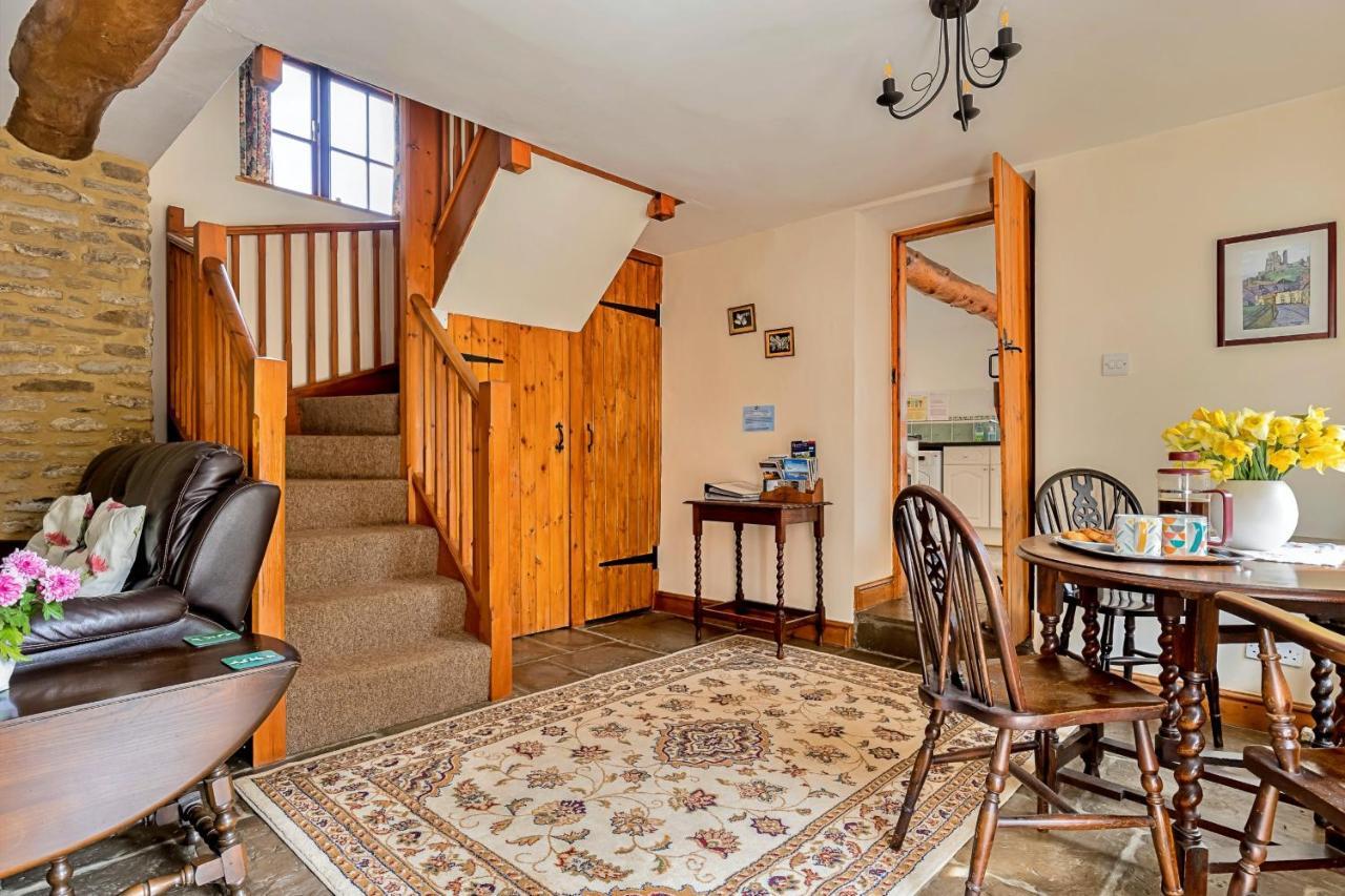 Finest Retreats - Fives Court Cottage North Cheriton エクステリア 写真