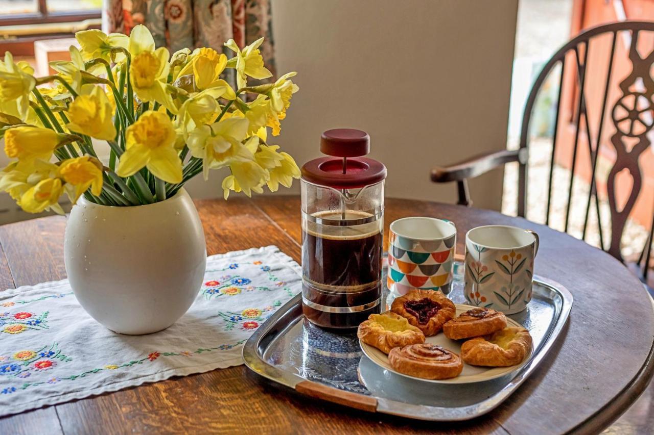 Finest Retreats - Fives Court Cottage North Cheriton エクステリア 写真