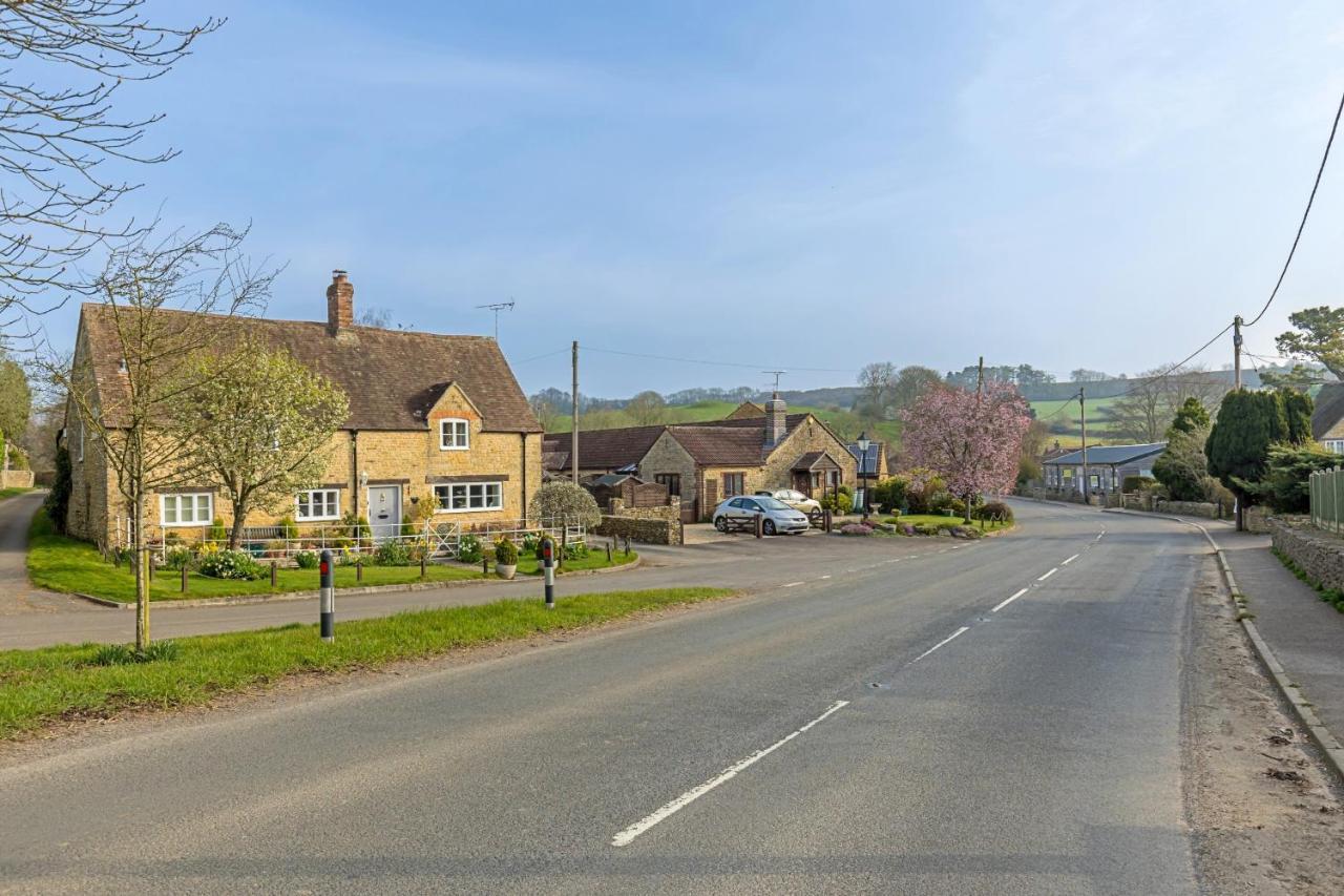 Finest Retreats - Fives Court Cottage North Cheriton エクステリア 写真